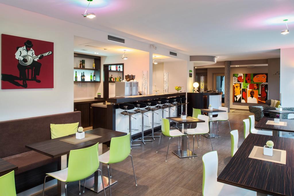 Hotel Mainstation Франкфурт на Майн Екстериор снимка