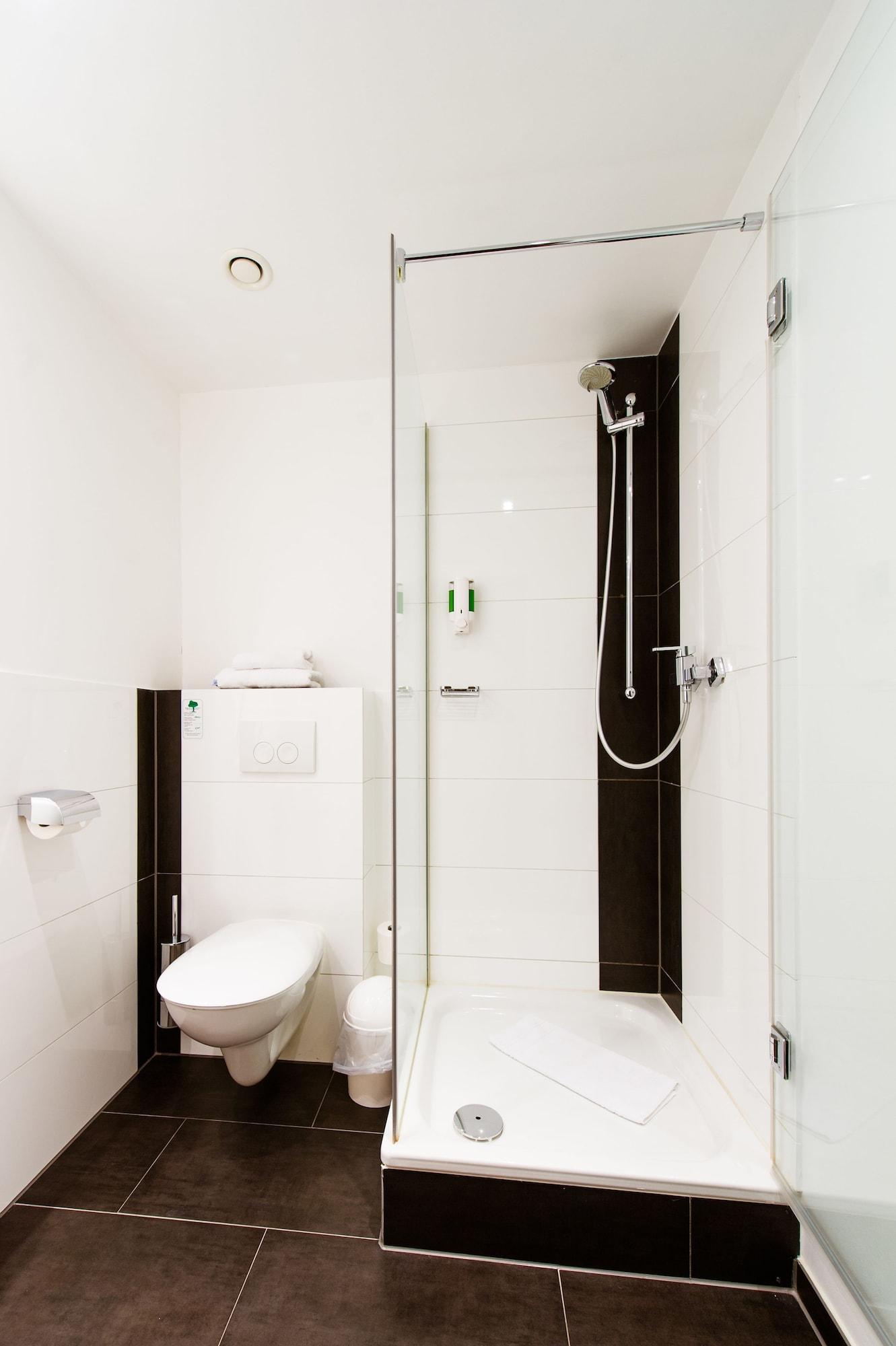 Hotel Mainstation Франкфурт на Майн Екстериор снимка