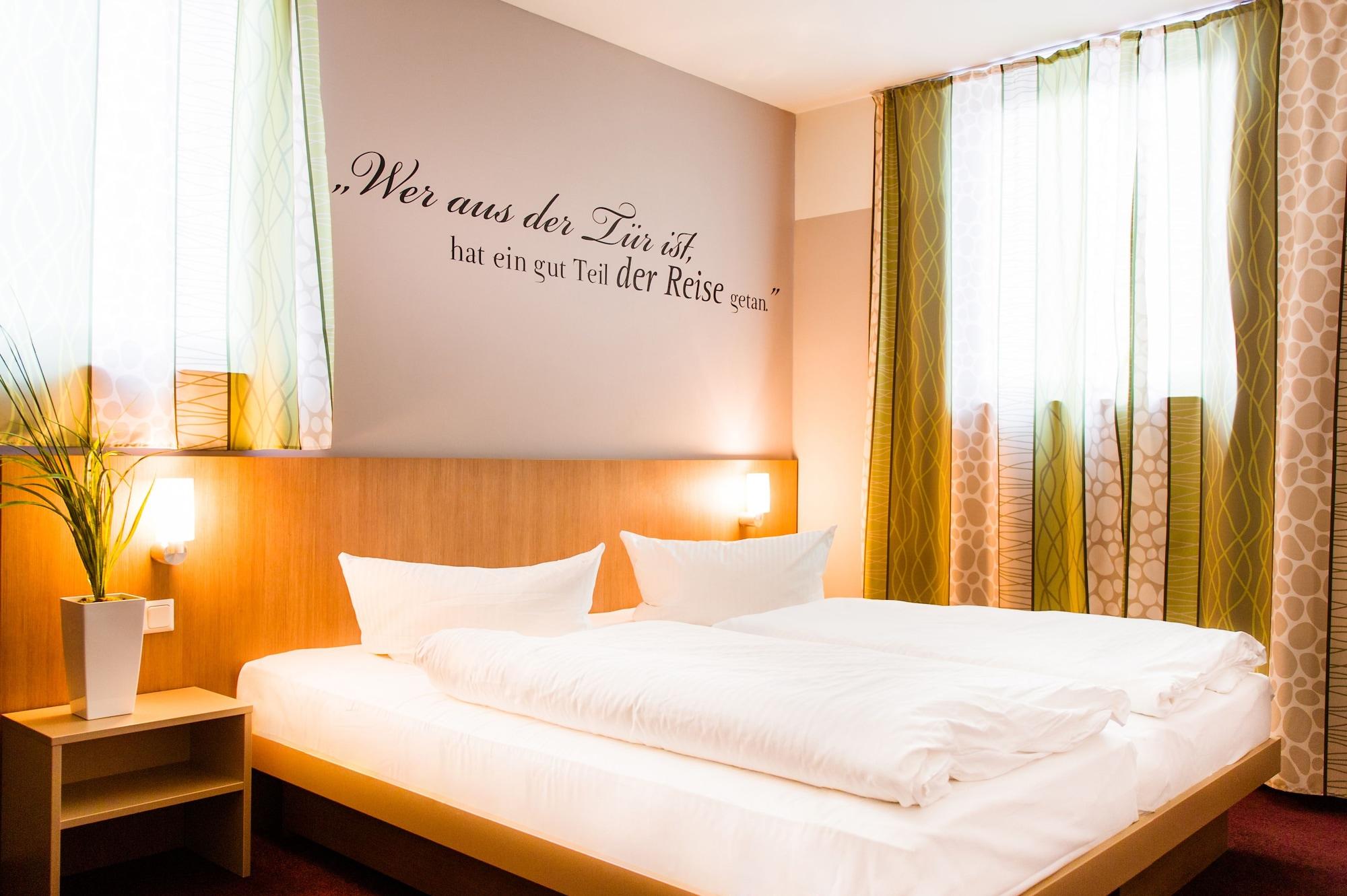 Hotel Mainstation Франкфурт на Майн Екстериор снимка